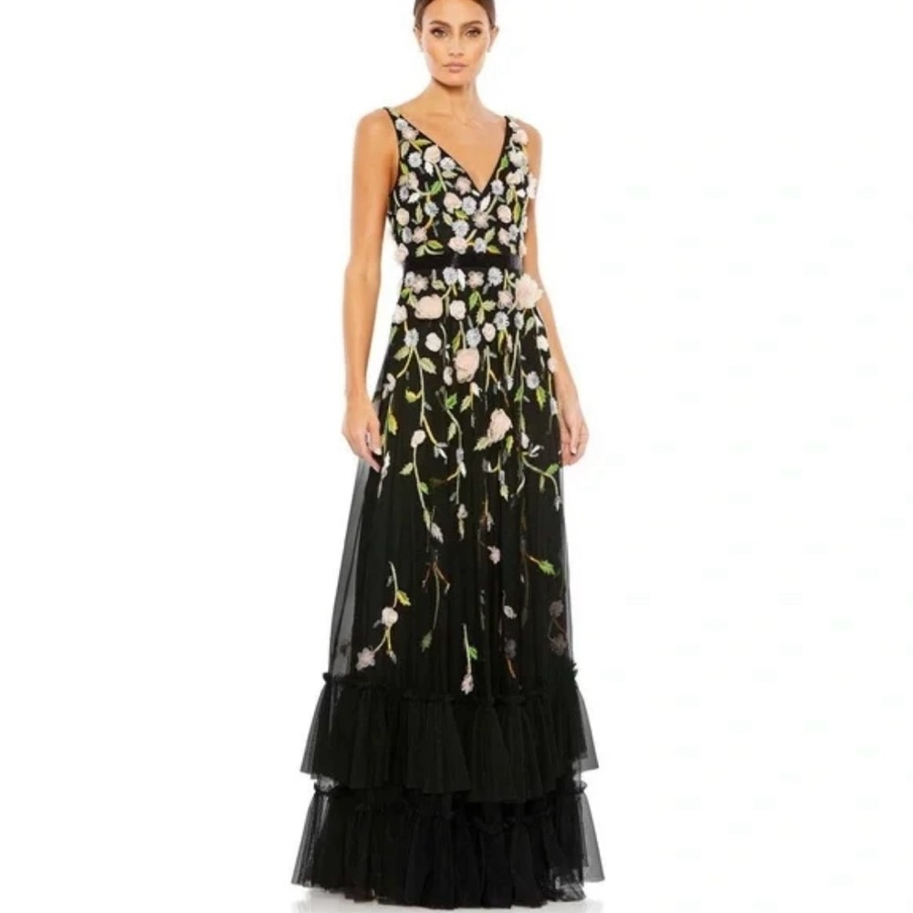 NWT Mac Duggal 9171 Embellished Sleeveless V Neck A Line Gown S1716